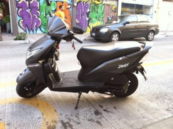 Honda DIO Negra. Muy bien cuidada -13