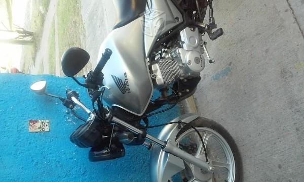 Mi honda gl 150 como nueva -13