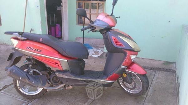 Vendo moto Italika GS150 -13