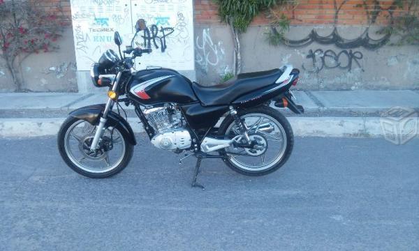 Moto suzuki 125cc -09