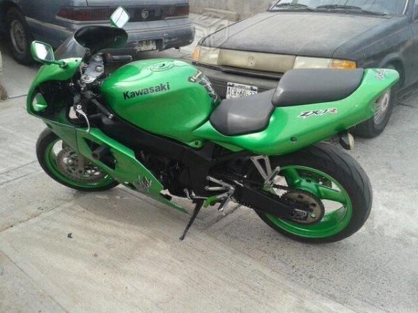 Kawasaki zx7r -98