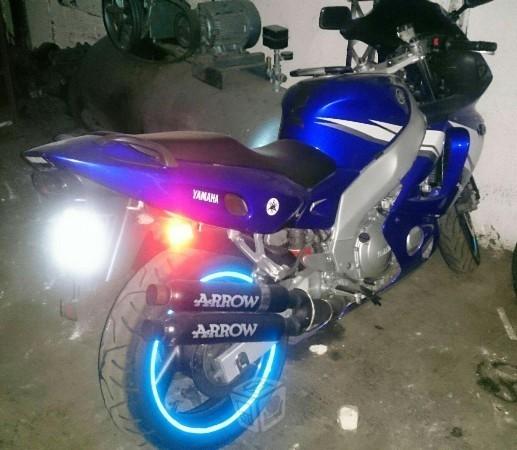 Yamaha YzF Thundercat -06
