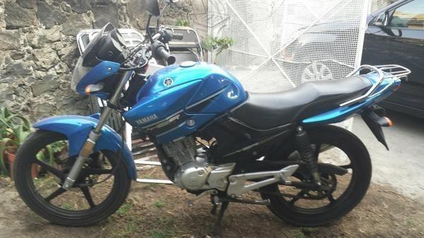 Vendo moto ybr 125 r -12