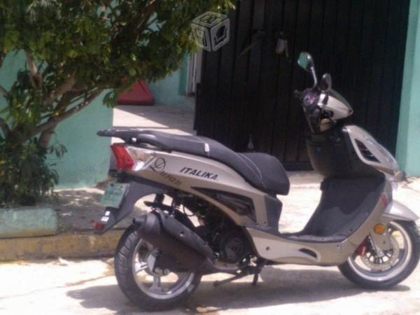 Motocicleta Italika -14