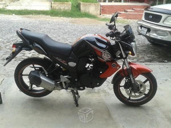 Vendo Yamaha Fzs -14