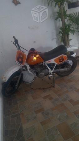 Vendo moto cross honda -83