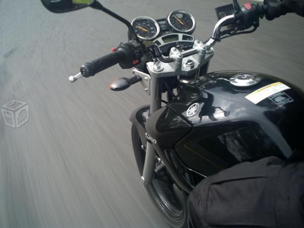 Yamaha FAZER ys250 IMPECABLE 7000kms ninguna caida -08