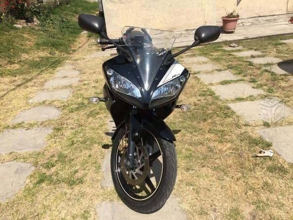 Yamaha r15 (semi nueva) -12