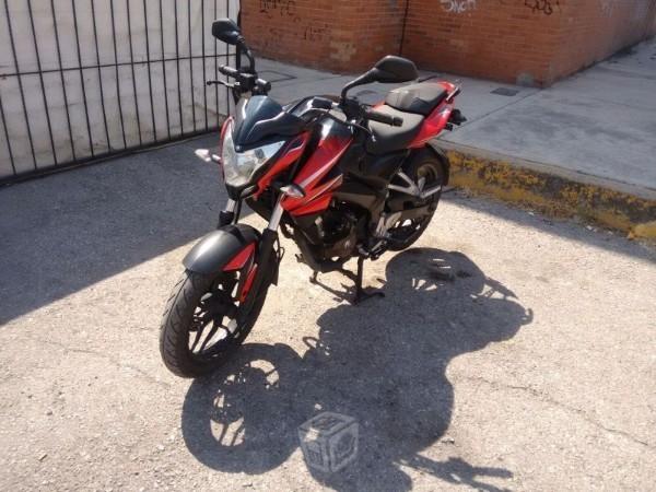 Pulsar 200 roja -15