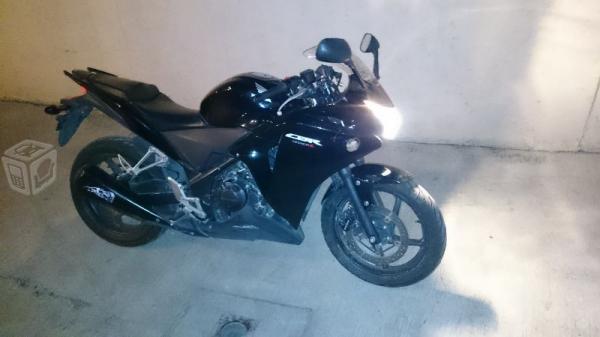 Moto honda cbr 250 -15