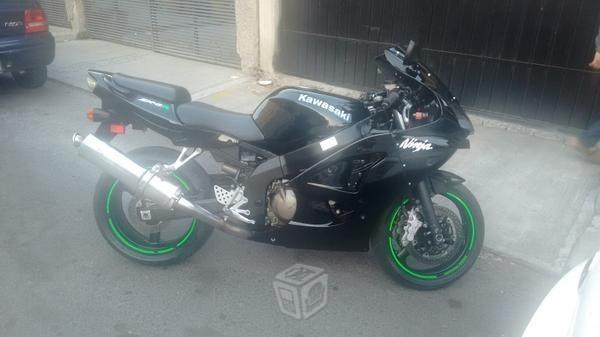 Kawazaki zx6r 600 -07