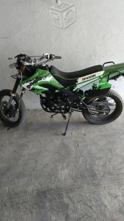 Moto Carabela Shark -11