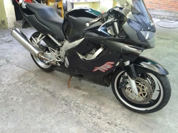 Honda cbr 600 -99