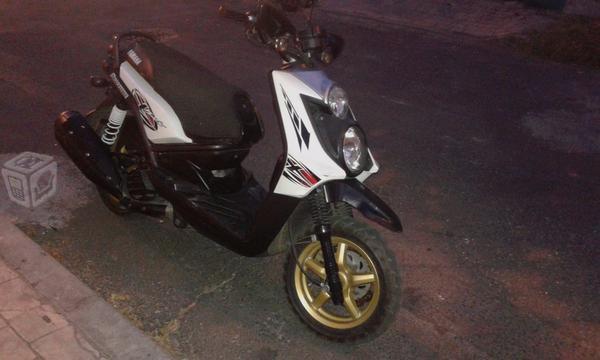 BWS motard 125 -12