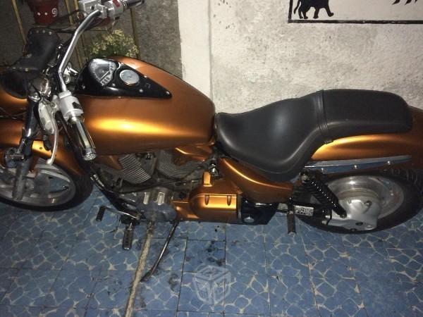 Honda VTX1300 -07