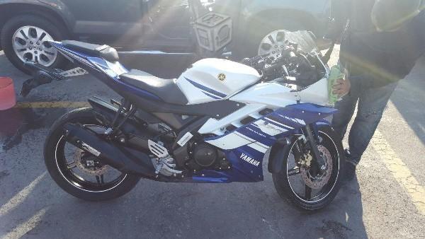 Yamaha R15 -15