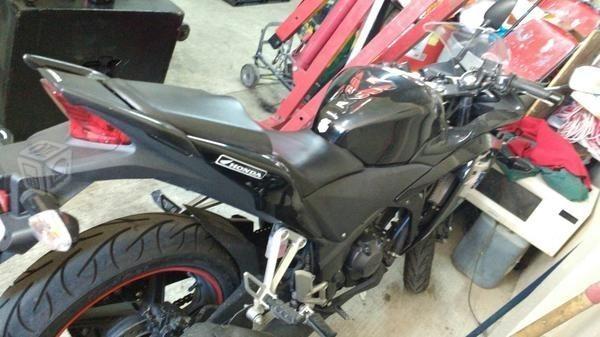 Moto honda cbr 250 -15