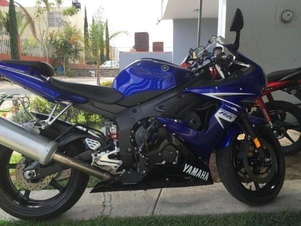 Yamaha R6 con 6800 kilometros -09