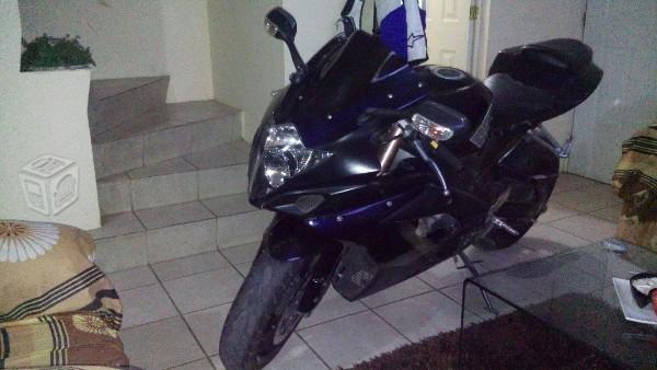 EN VENTA HERMOSA SUZUKI -06