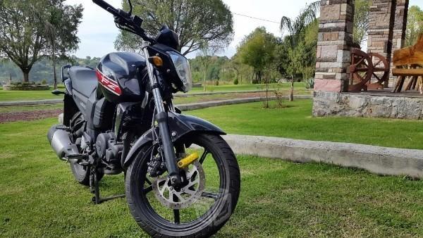 Yamaha FZ-16 como nueva, negra -15