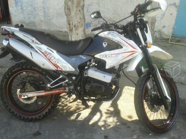 Exelente motocicleta -15