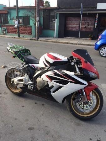 Honda cbr 1000rr -04