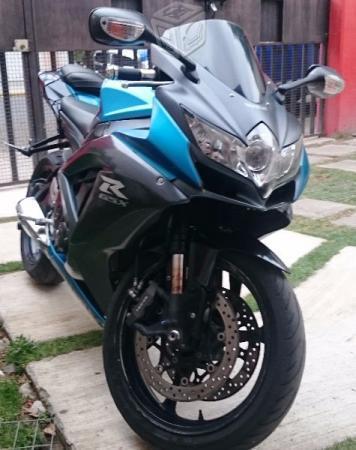 EXCELENETE Moto SUZUKI GSX 750 p/CAMBIO -09