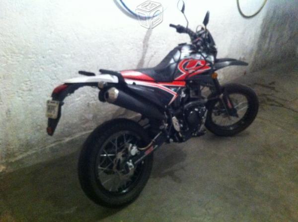 Beta Motard Italiana Doble Proposito 200CC -14