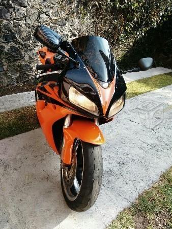 Honda cbr 1000rr hermosa,barata p/c -05