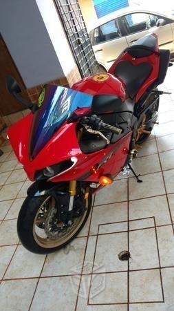 Yamaha r1 -14