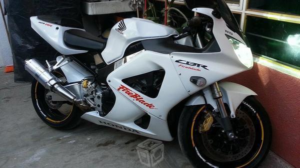 Cbr 929rr cambio por convertible -00