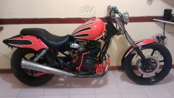 Hermosa chopper 150cc, funciona perfectamente -02