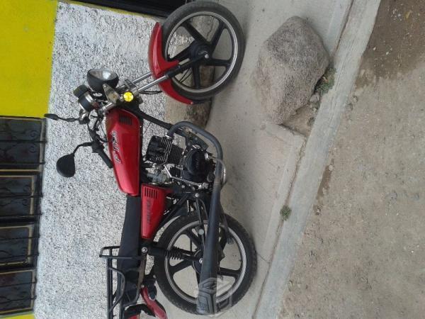 Moto 125 cc italika roja -13