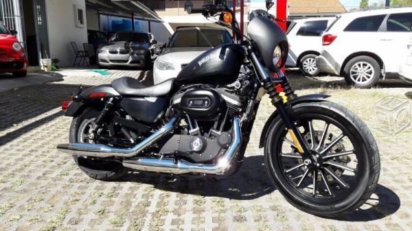 Harley Davidson Sportster Low Iron Black 883