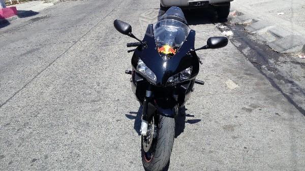 Hermosa 600RR vendo o cambio