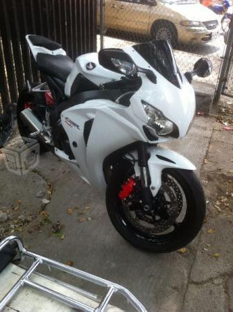 Honda cbr 1000RR5 -08