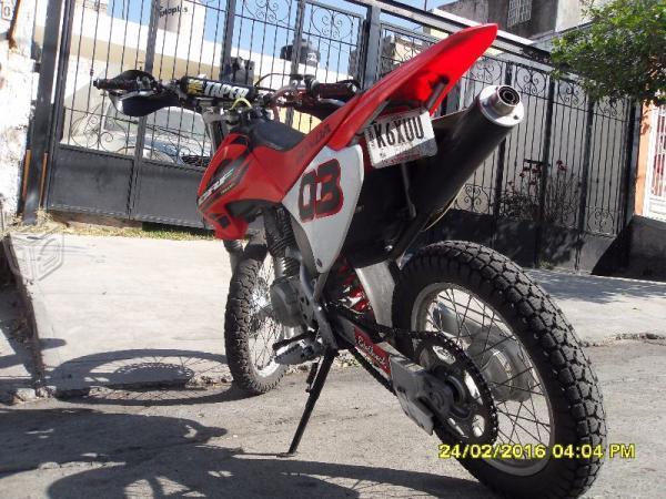 Honda crf-150 impecable con placas titulo limpio -04