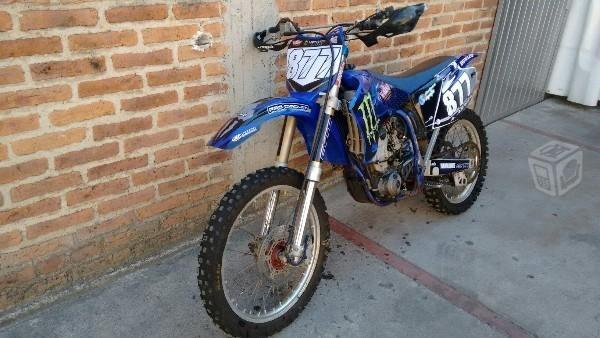 Yamaha yz250cc -04