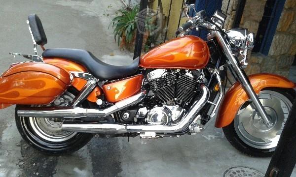 Honda shadow sabre 1100 COMO NUEVA -02