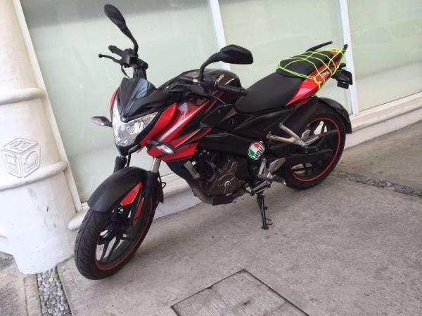 Hermosa pulsar 200ns emplacada -15