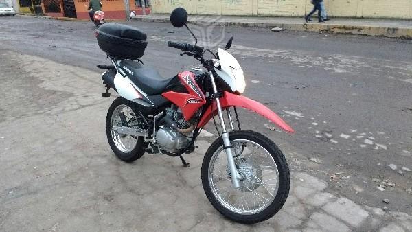 Motocicleta xr 150 -16