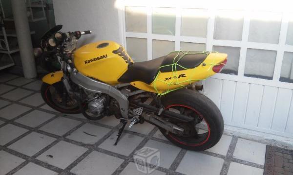 Kawasaki 600cc -02