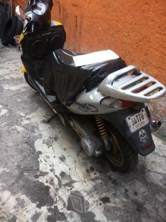 Motoneta Italika /150cc usada