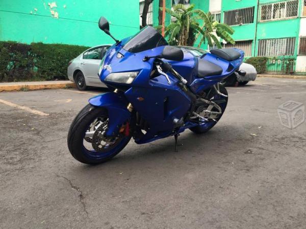 C/V Honda rr 05 posible cambio -05