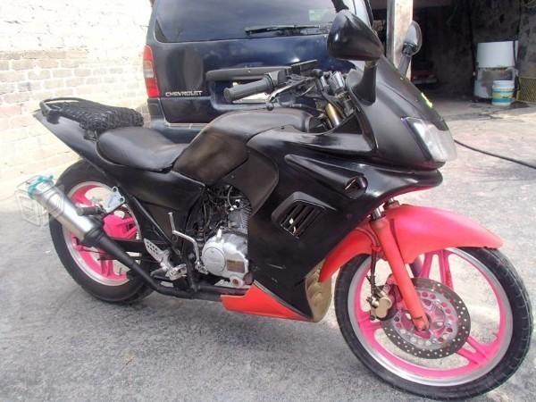 Moto deportiva ex200 -06