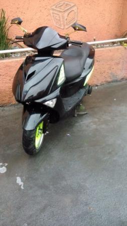 Motoneta italika gts 150cc- -11