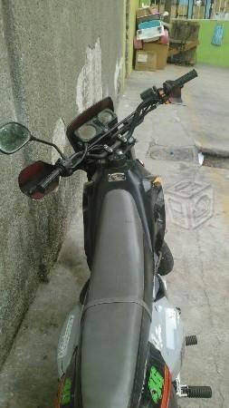 Moto Cross 200cc /Dinamo scorpion