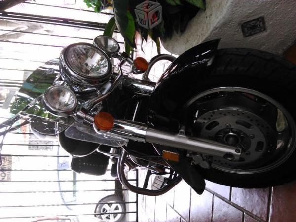 Motocicleta Kawasaki Vulcan Classic -03