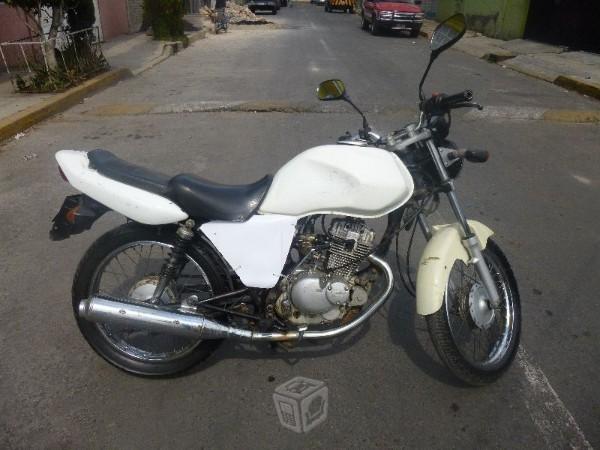 Suzuki de batalla -08