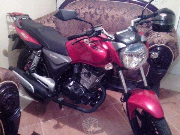 Se vende moto keeway en buen estado -13